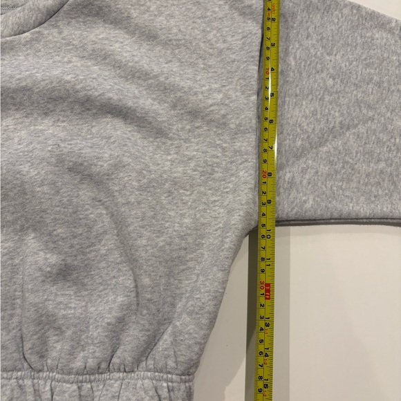 🔥4/$20 Adidas Light Gray Women's Cropped Sweatshirt - Picture 8 of 8